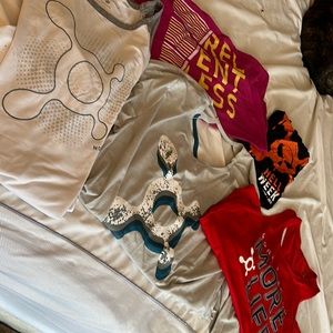 Orange theory tops-lot of 5